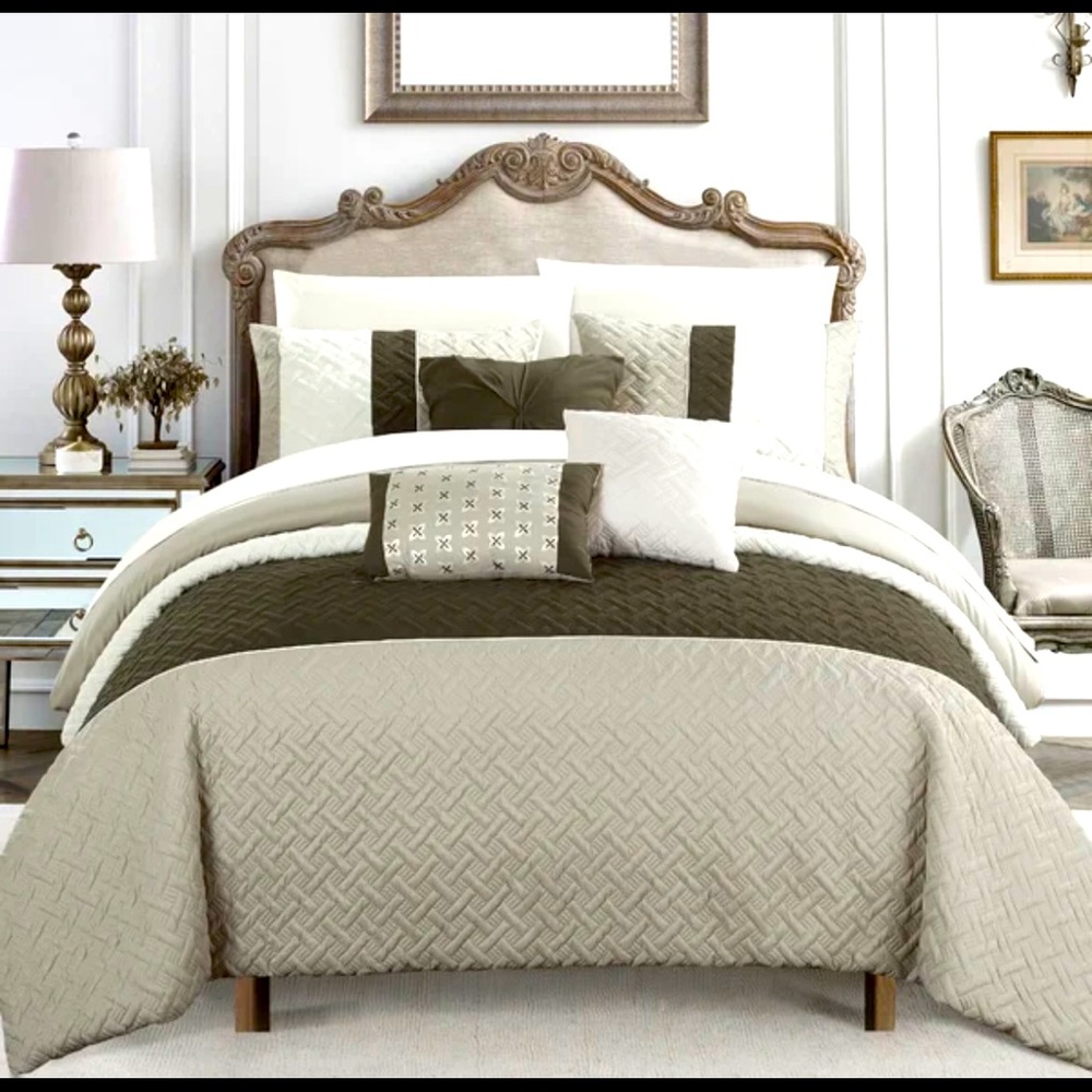 Fircrest Microfiber Modern 10 Piece Comforter Set